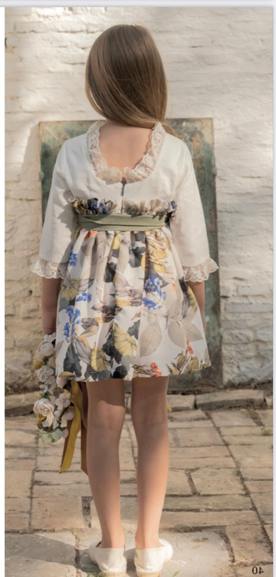 Vestido manga semi flor Pilar Batanero verano24